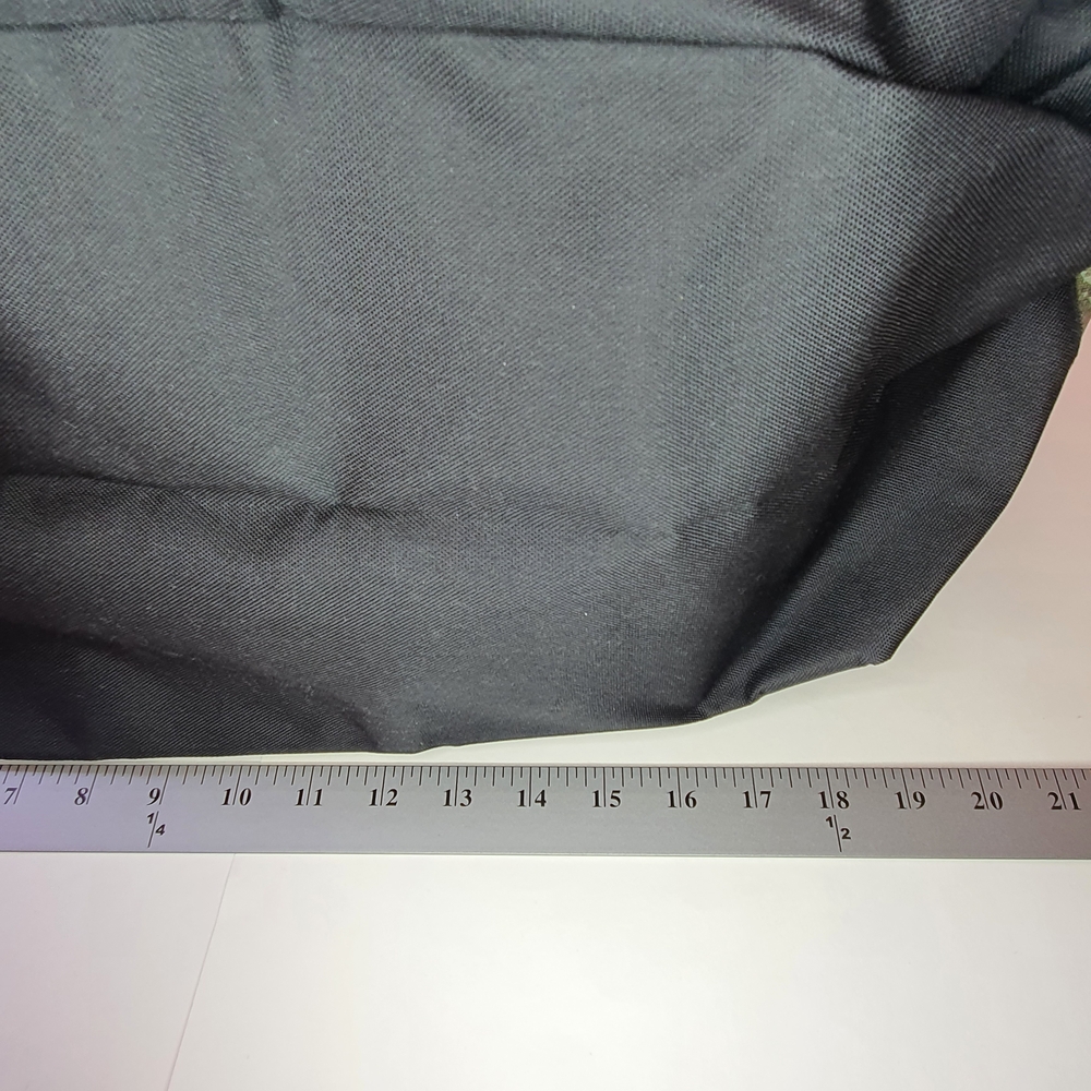 Quiksilver Medium Shelter Green Camo Duffel Bag NWT - Picture 7 of 9
